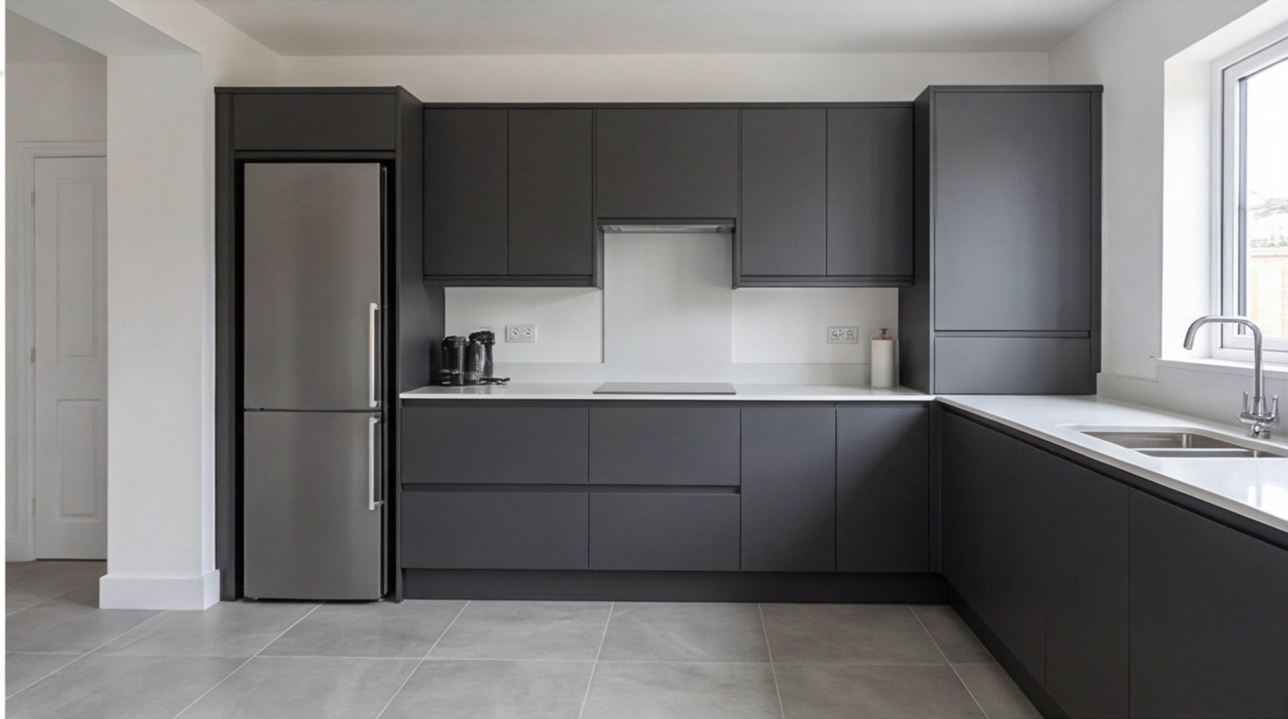 Handleless kitchen installation in Earlsdon – handleless fitted kitchens by West Midlands specialists
