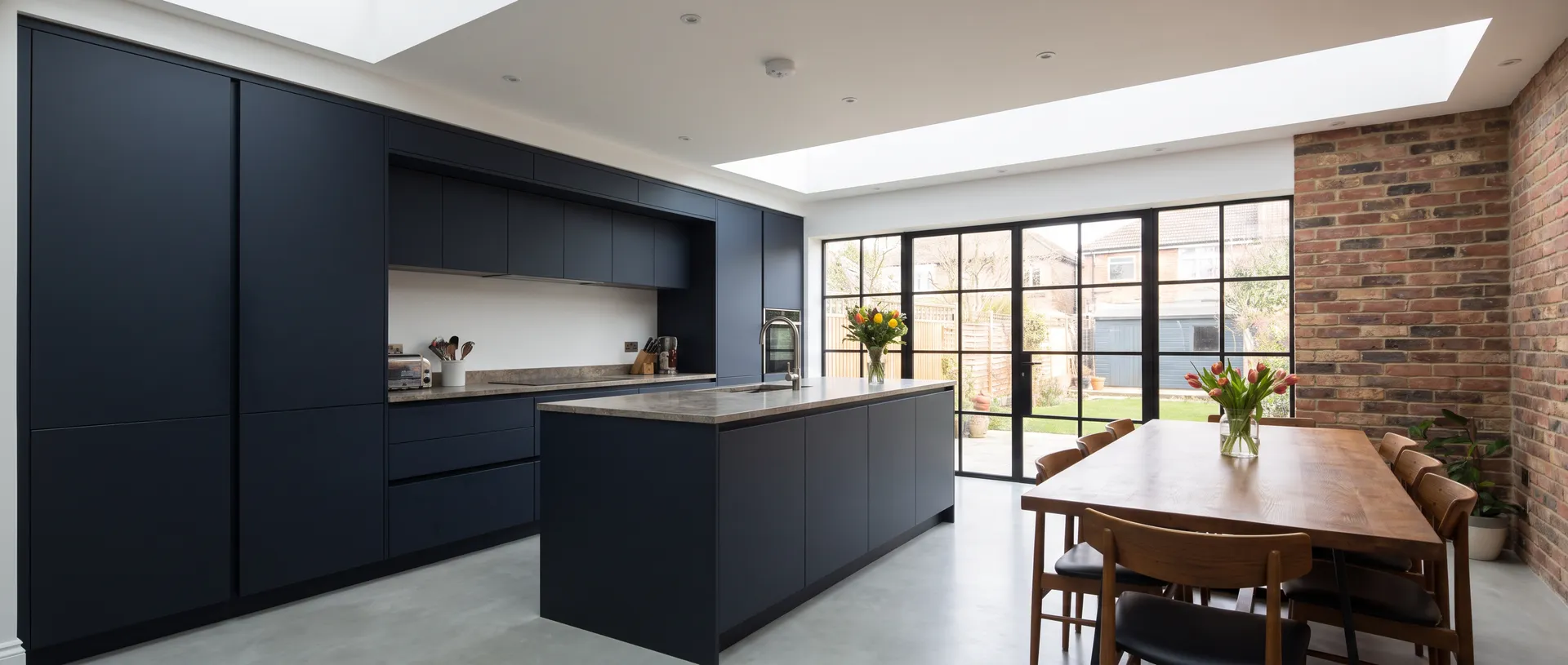 Handleless style kitchen installation