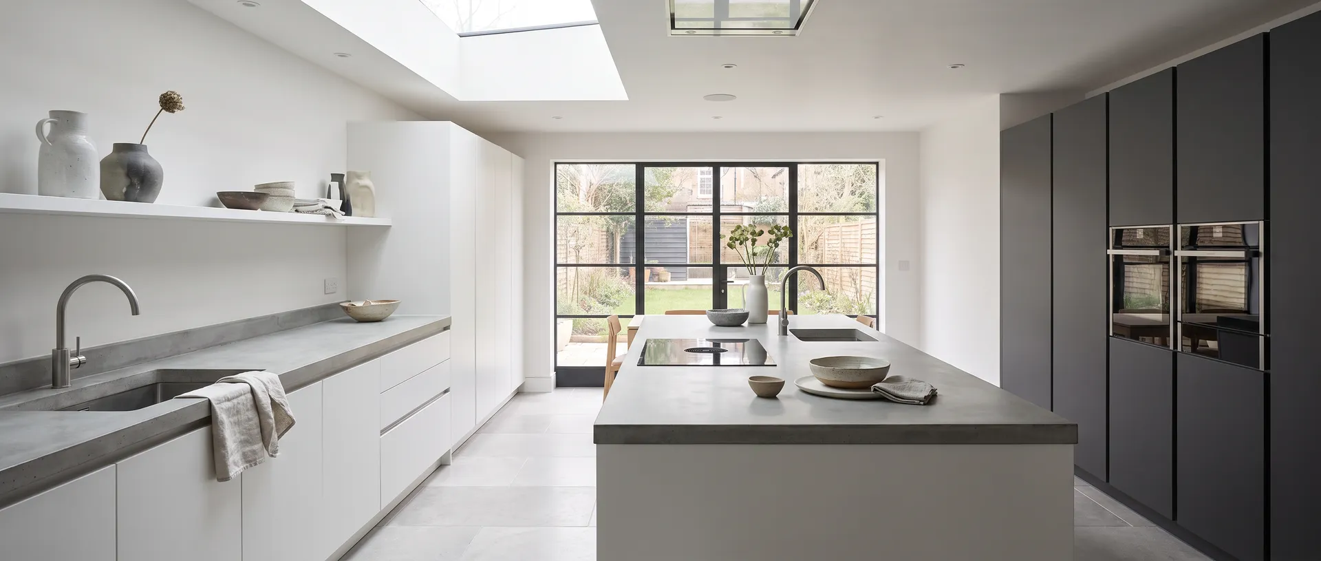 Modern style kitchen installation