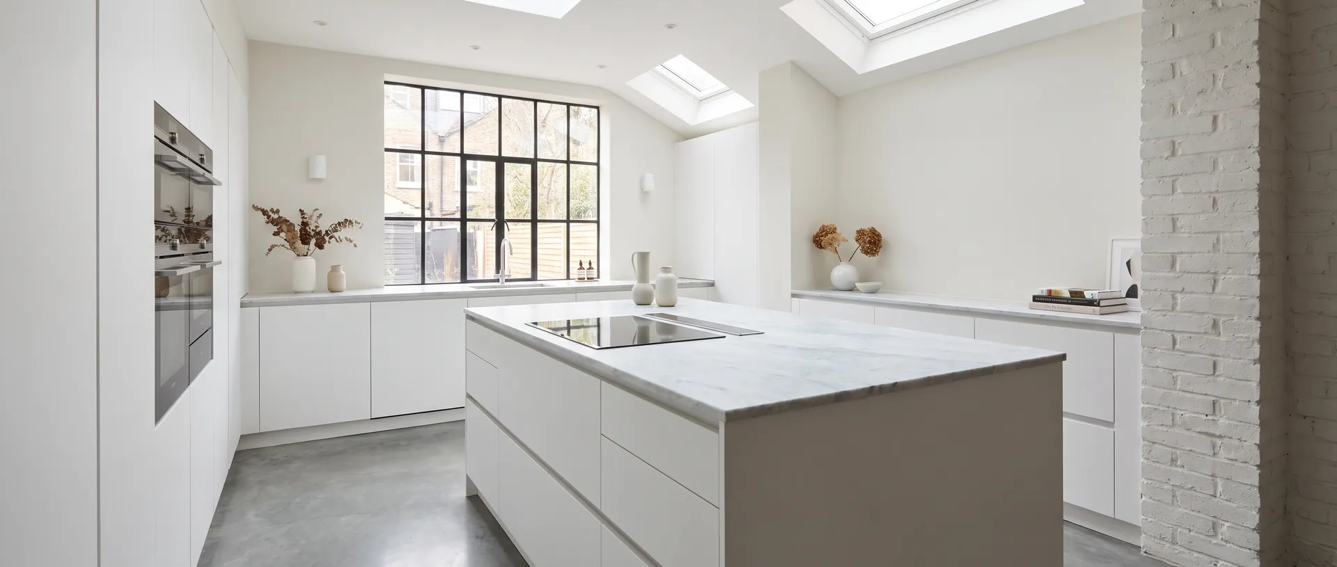 Modern style kitchen installation
