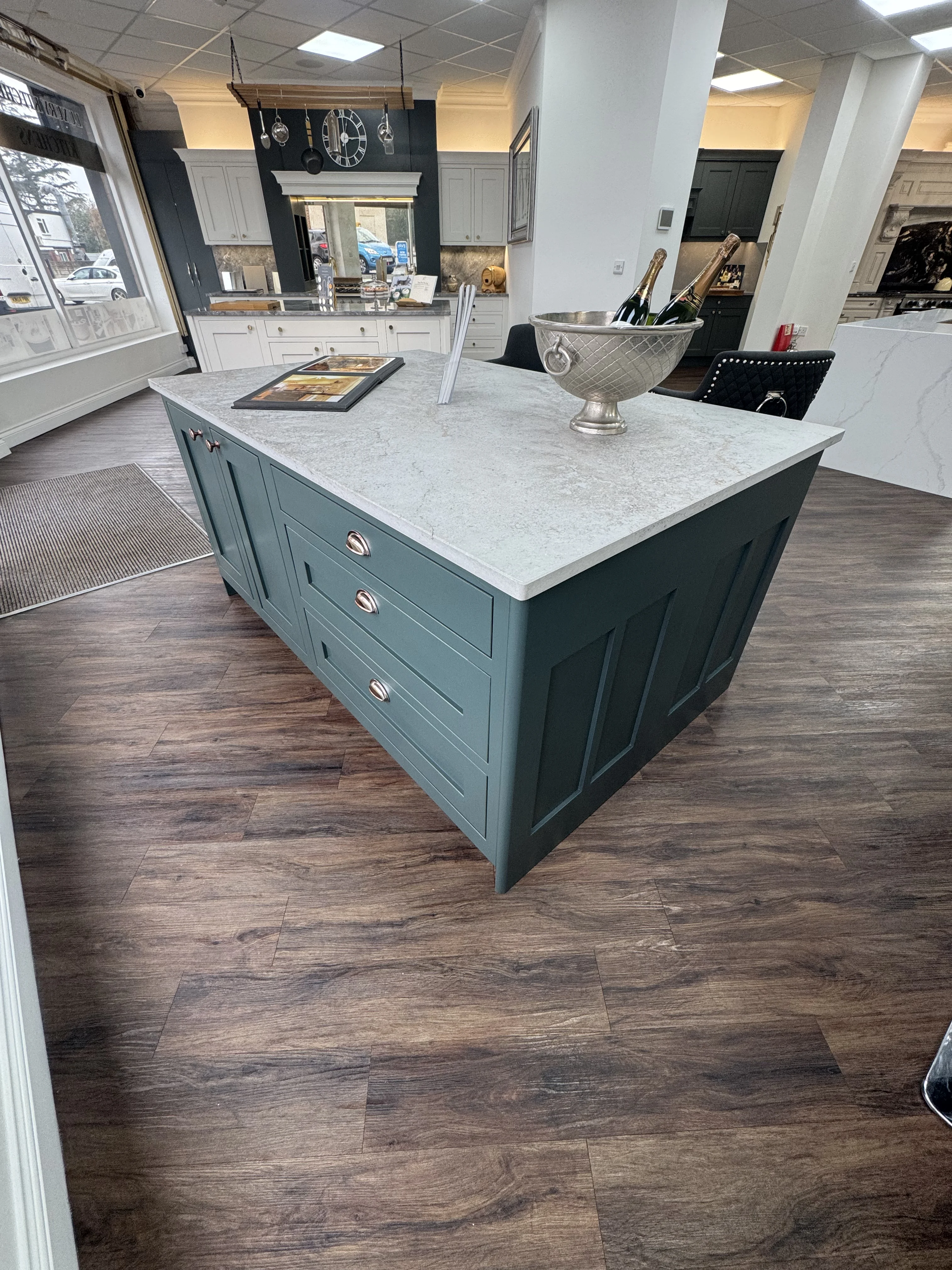 Finished Howdens Greenwich Shaker kitchen, Earlsdon Coventry