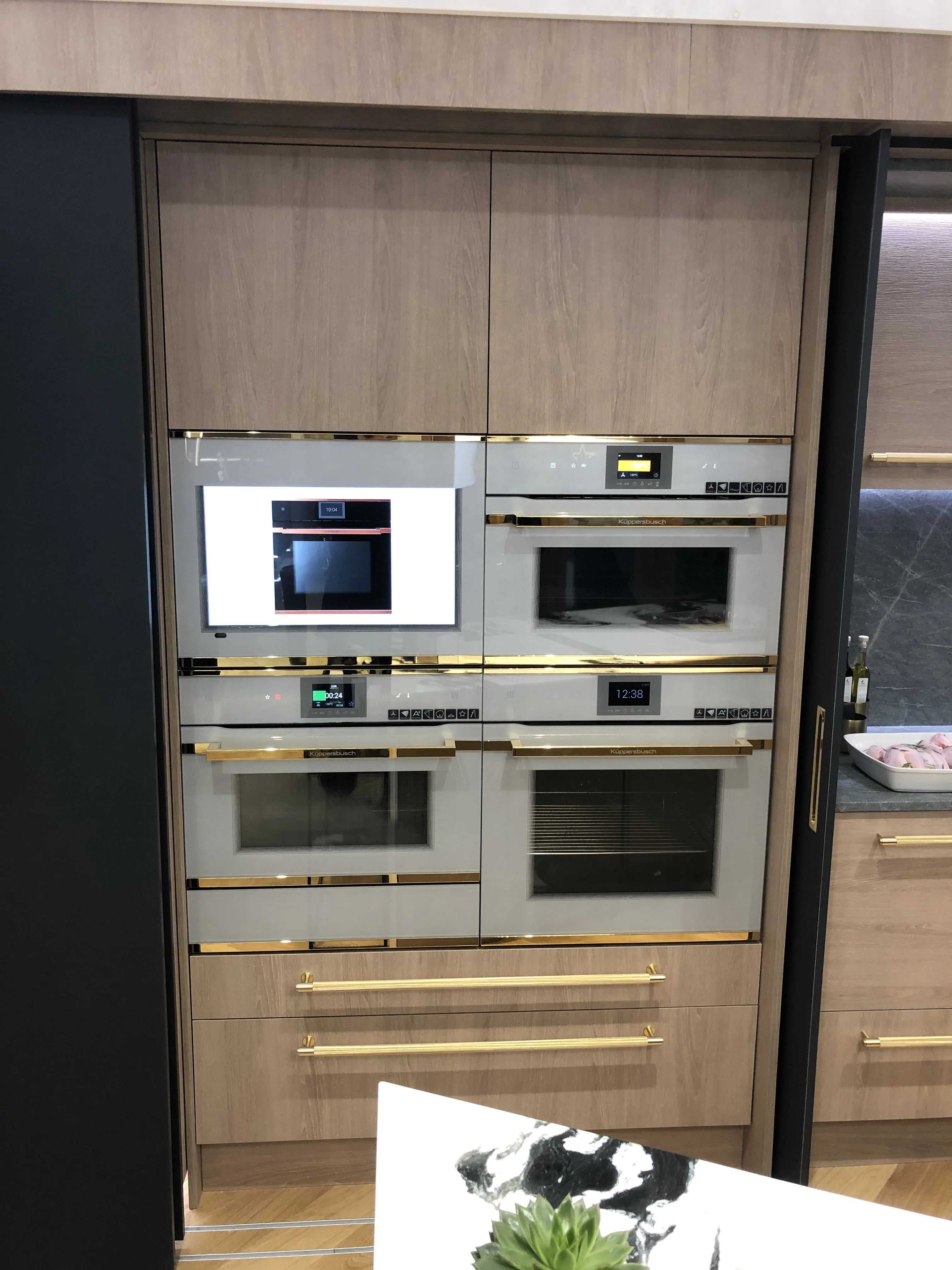 Range cooker gap set within Magnet kitchen, Solihull