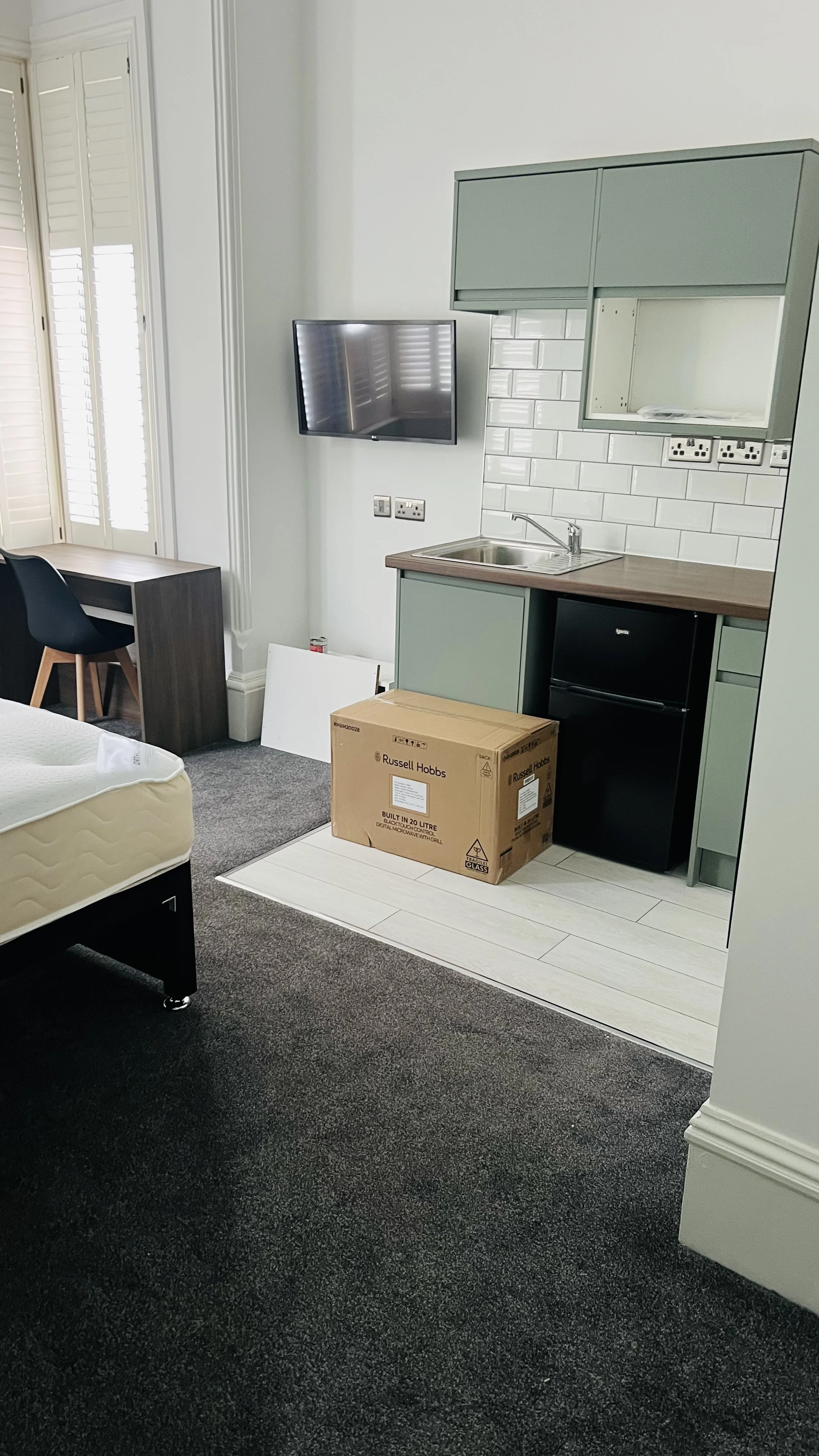 Kitchen island fitting, Wren Kenilworth